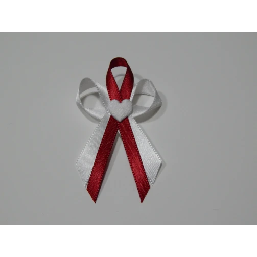Pierko bielo-vínové